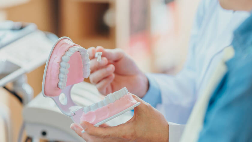 2026 胃酸倒流牙齒腐蝕預防全指南：牙釉質受損症狀及 6 大護齒步驟 2